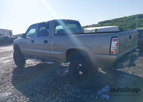 2001 GMC Sierra 2500Hd Sle from USA, damaged, VIN 1GTHC23U61F110652